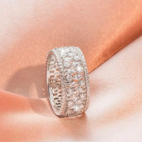 no brand Jewelry - Cubic zirconia wedding band for bride